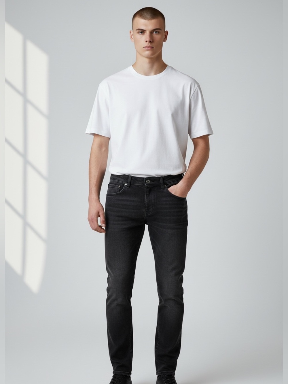 Angelo Galasso Black Denim
Slim Fit Jeans with Embroidered
Back Pocket